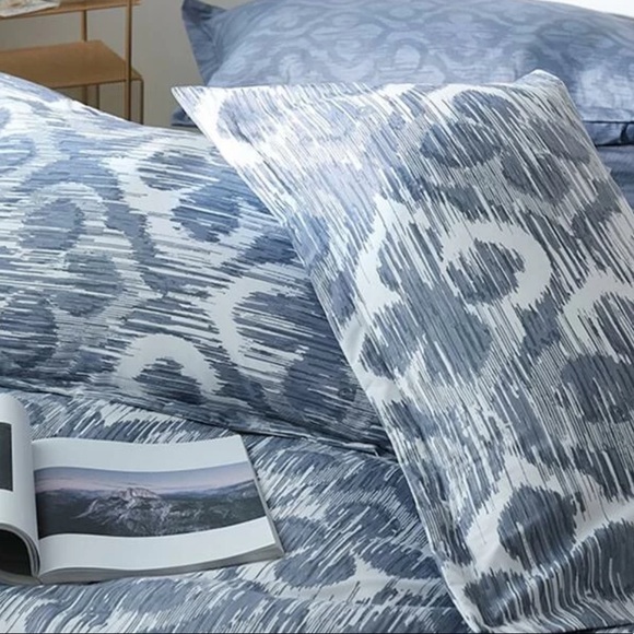 KING • geometric print duvet cover & pillow cases - Picture 2 of 5